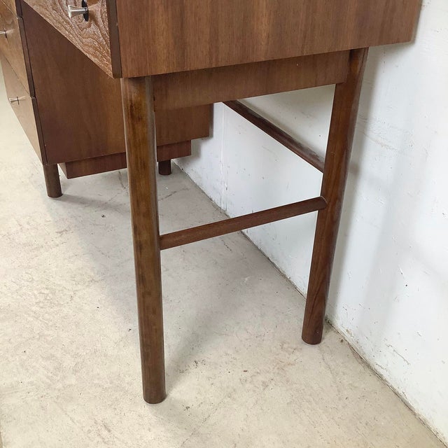 Mid-Century. Four Drawer Desk From Stanley Furniture For Sale - Image 10 of 12