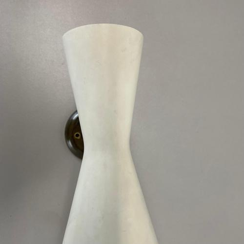 1950s Brass and Metal Diabolo Theatre Wall Light by Gio Ponti in the style of Stilnovo, Italy, 1950s For Sale - Image 5 of 18