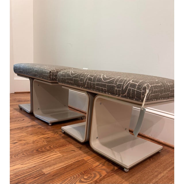 Mid-Century Modern Pair Caracole Balance Beam Moss Green Bed Ottoman For Sale - Image 3 of 11