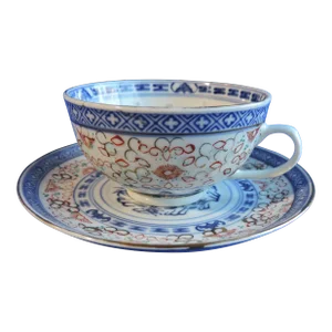 1990s Wong Lee Hand Decorated in Hong Kong Teinshan Rice Flower Teacup Rising Sun Dragon Design