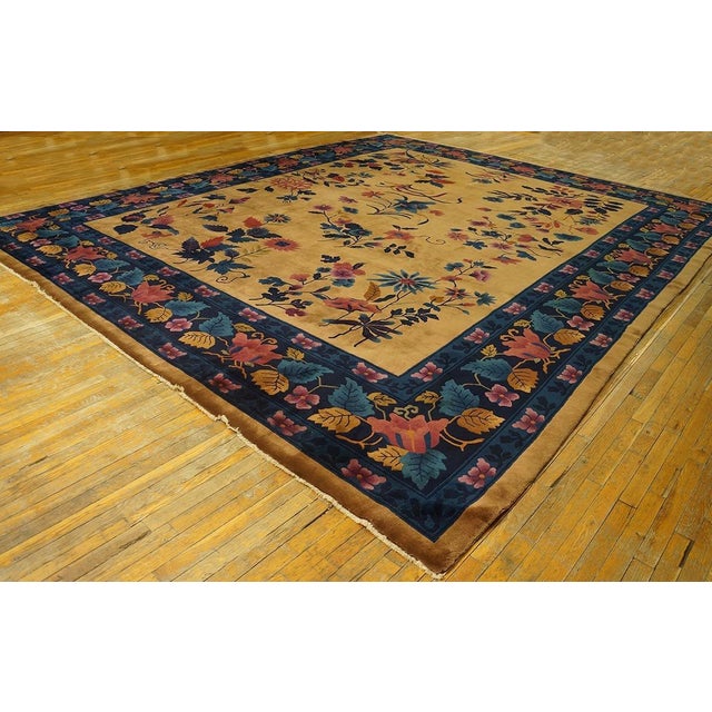Art Deco Multicolored Floral Design in a Beige Bakcground Color Antique Chinese Art Deco Rug For Sale - Image 3 of 9