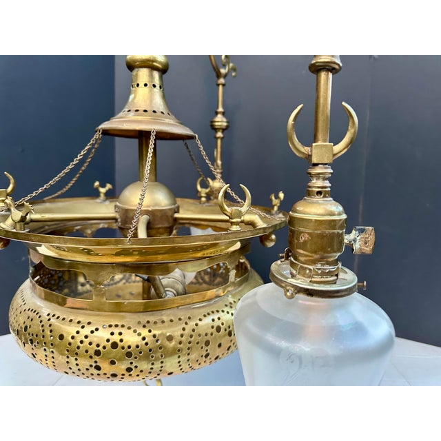 1940s Vintage 4-Light Mughal-Style Pierced Brass Chandelier With Crescent Motif For Sale - Image 5 of 12