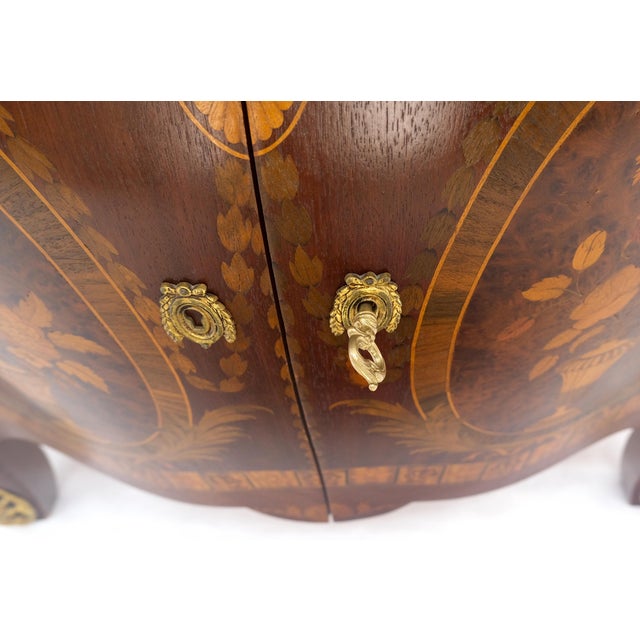 Very Fine Large Bombe Brass Mount Inlay Italian Console Dresser MINT For Sale - Image 4 of 17