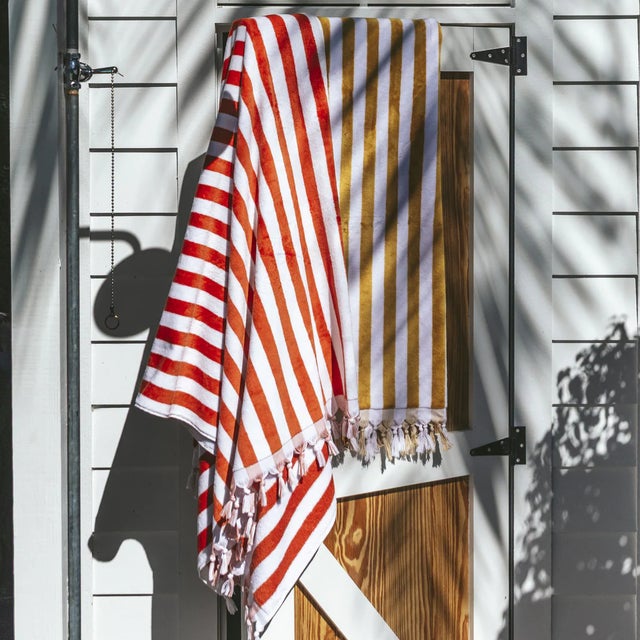 Immerse yourself in the relaxed, sun-drenched atmosphere of the French Riviera with our Cannes Beach Towel. Chic and...