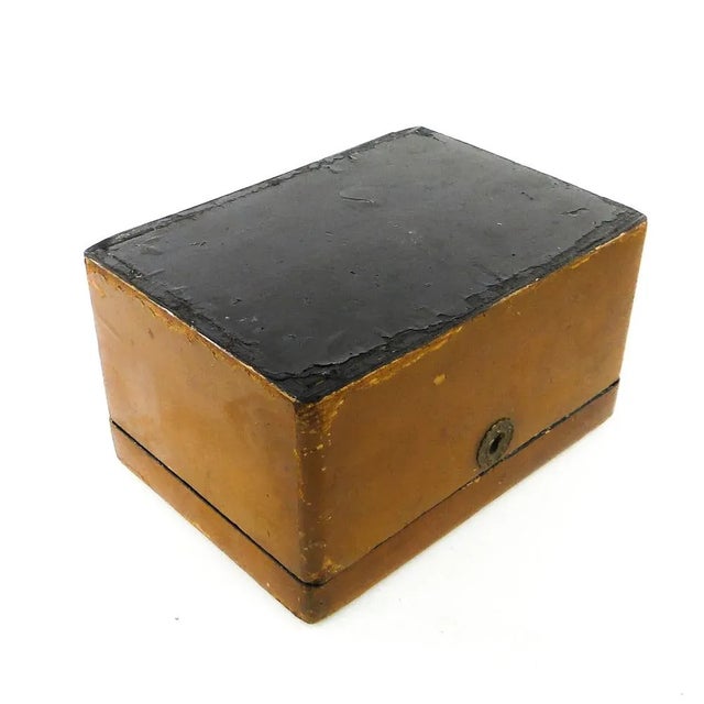 1920s Japanese Lacquerware Box, 1920s For Sale - Image 5 of 11