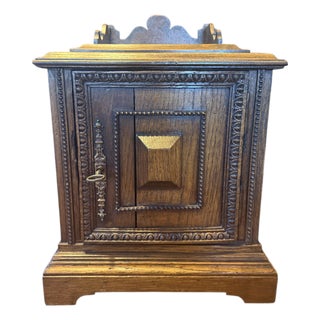 Georgian Miniature Oak Cabinet - Apprentice / Master's Sample England, C. 1765-1795 For Sale