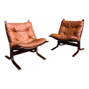 Pair of 1970s “Siesta” Bent Rosewood and Leather Lounge Chairs by Ingmar Relling for Westnofa, Norway