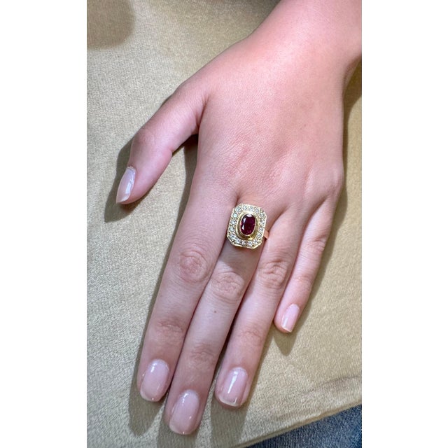 1.4 Carat Natural Oval Ruby and 0.80 Carat Diamond 18 Karat Gold Ring For Sale - Image 11 of 18