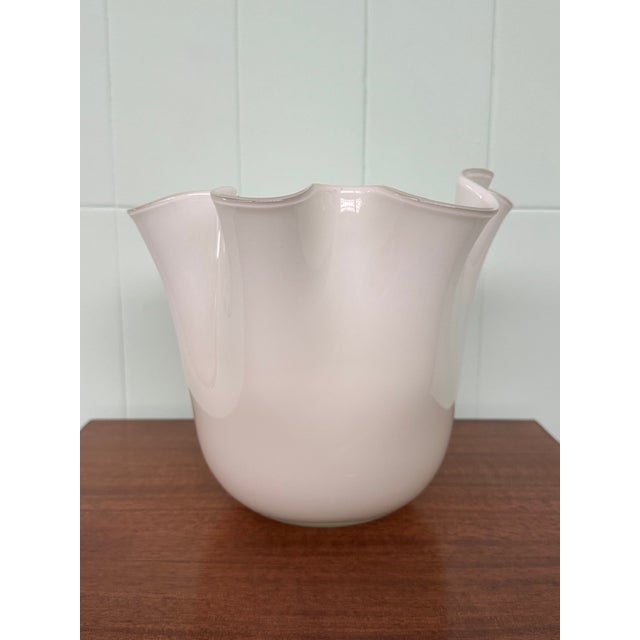 Italian Handkerchief Vase in Opaline White Murano Glass, 1970s For Sale - Image 4 of 16