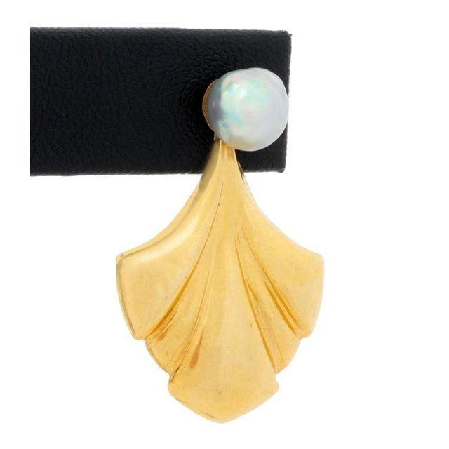 Contemporary 14k Yellow Gold and Cultured Pearl Jewelry Set For Sale - Image 3 of 11