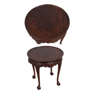 Chippendale Flame Mahogany Round Parlor Table For Sale