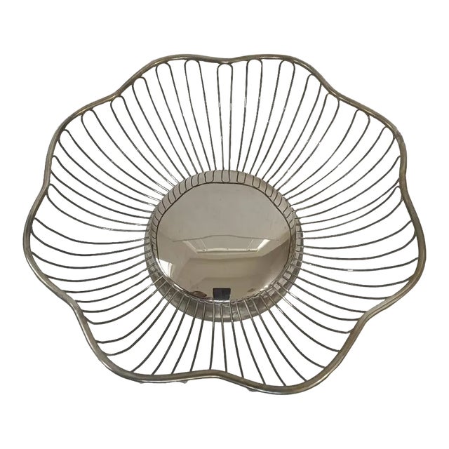 Vintage Mid-Century Modern Silver Plate Round Wire Bread Fruit Basket For Sale