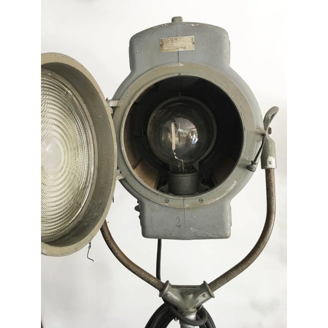 Large Vintage Tripod Cinema Beacon Floor Lamp from Dante Rispoli Roma For Sale - Image 6 of 13