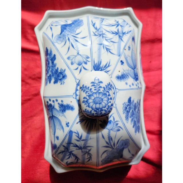 Final Clearance Canton Export 39.5" Circumference Hand Painted Blue & White Koi Tureen or Catchall Casket of 20th Century For Sale In Las Vegas - Image 6 of 12
