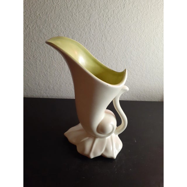 Antique White 1960s Red Wing Pottery Cornucopia Vase For Sale - Image 8 of 8
