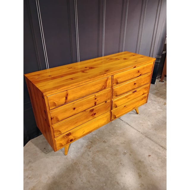 Mid 20th Century Franklin Shockey Rustic Lowboy Knotty Pine Dresser For Sale - Image 6 of 9