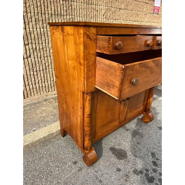 19th Century Antique Classical Figured Maple Bureau 19th Century For Sale - Image 5 of 13