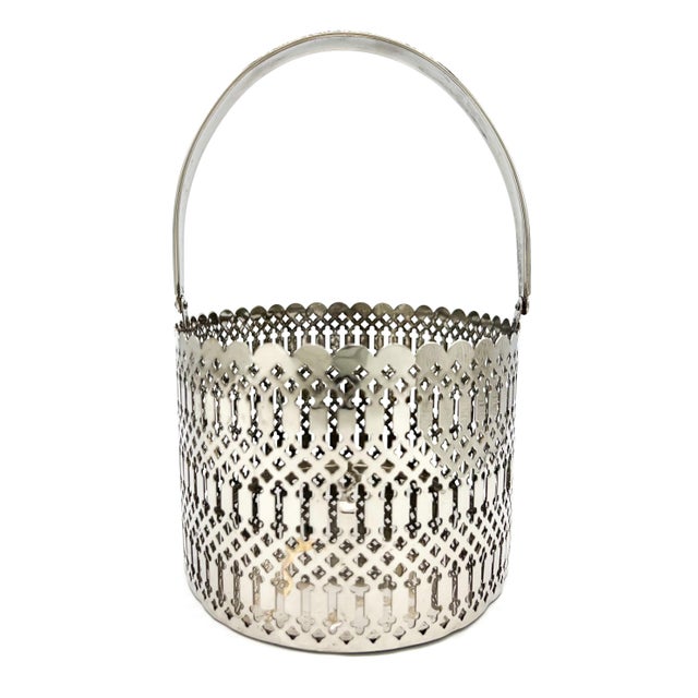 Vintage International Silver Silver-Plated Oval Pierced Basket With Swing Handle — Traditional / English Country / Cottage For Sale - Image 9 of 13
