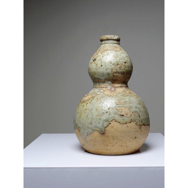 1950s Small Japanese Double-Walled Ceramic Sake Flask from Iga, 1950s For Sale - Image 5 of 15