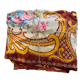 Vintage Mid-Century Marca De Fabrica Depositata Conca D’ Oro Italian Velvet Tapestry Bedspread Cherubs, Courting Couple For Sale