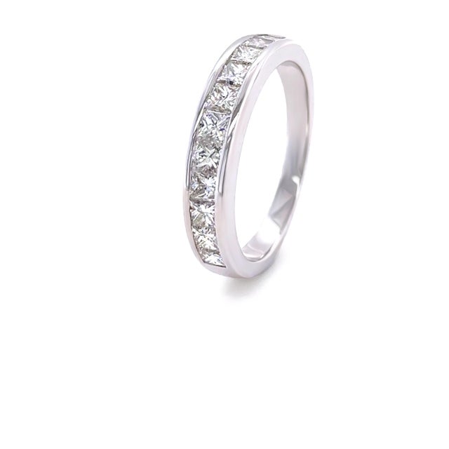 18ct White Gold Diamond Half Eternity Ring 1.00ct 3.8g, Size 6.5 For Sale - Image 6 of 7