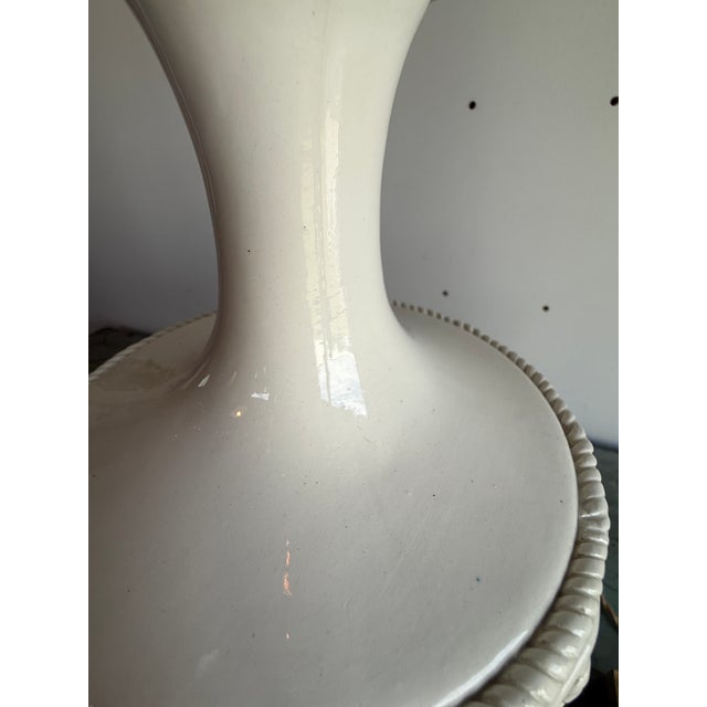 Vintage Fredrick Cooper Urn Lamps in Creamware Rope Lattice Pattern - a Pair For Sale - Image 14 of 18