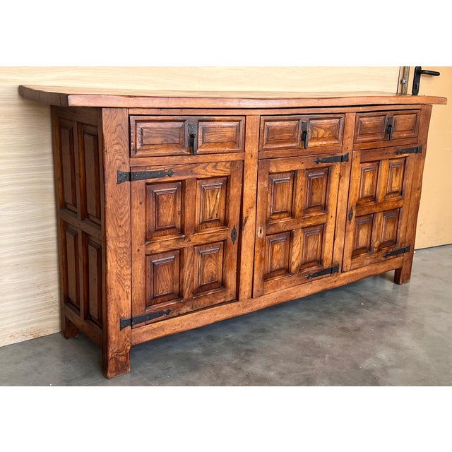Baroque 19th Century Large Catalan Spanish Baroque Carved Oak Tuscan Credenza or Buffet For Sale - Image 3 of 18