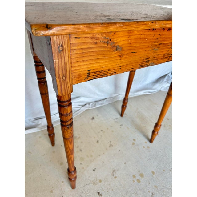 19th Century English Pine Federal Style Side Table For Sale - Image 9 of 12