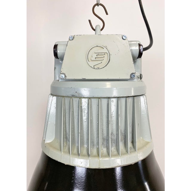 Industrial Black Enamel Pendant Lamps from Elektrosvit, 1970s, Set of 4 For Sale - Image 4 of 16