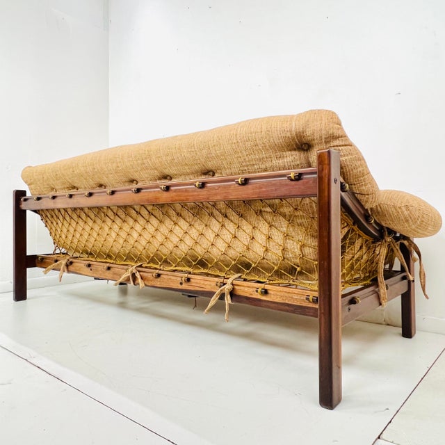 Mid-Century Modern 1960s Brazilian Rosewood "Amazonas" Sofa by Jean Gillon for Italma For Sale - Image 3 of 12