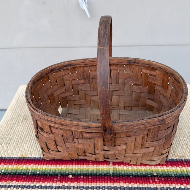 1900 - 1909 Antique Rectangular Split Oak Gathering Basket, Circa 1900 For Sale - Image 5 of 12