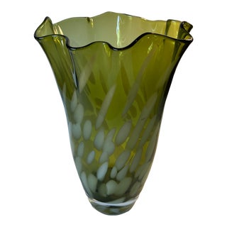 Green Art Glass Vase With Wavy Lip and Mottle White Dot Pattern For Sale