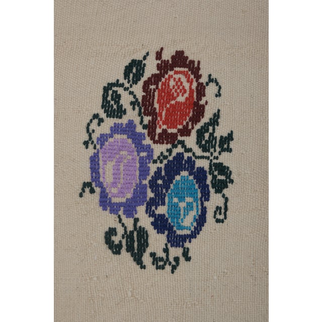 Handwoven Needlepoint Floral Pattern Kilim Rug Turkish Mid Century For Sale - Image 9 of 13