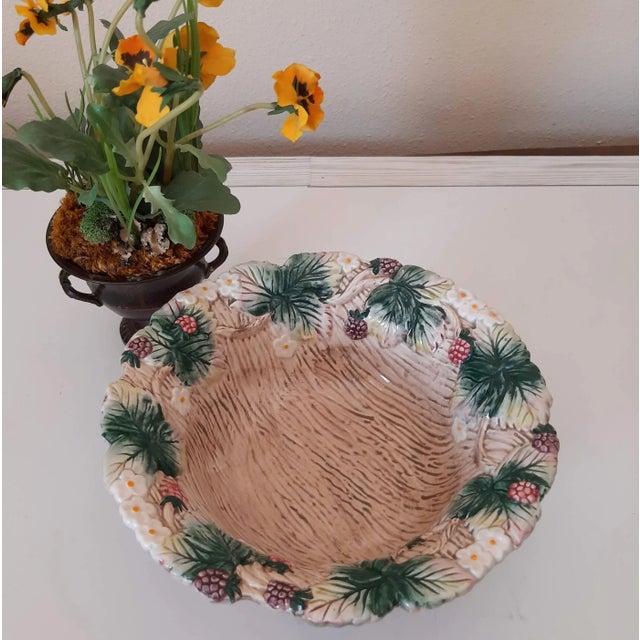 Shabby Chic Fitz & Floyd Berry Twig Majolica Bowl Christmas For Sale - Image 3 of 5