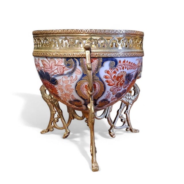 Small Japanese Edo Imari Bowl For Sale - Image 3 of 10