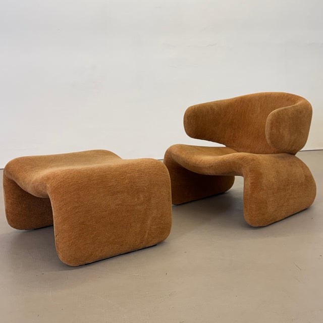 Set of Djinn Lounge Chair and Ottoman Olivier Mourgue for Airborne, 1960s, Set of 2 For Sale - Image 9 of 9