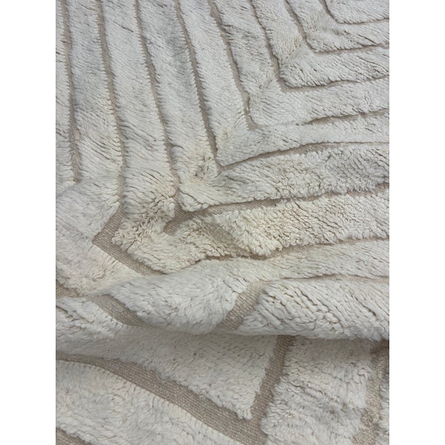 Textile Vintage Hand-Knotted Moroccan Rug in Wool, 2010s For Sale - Image 7 of 12