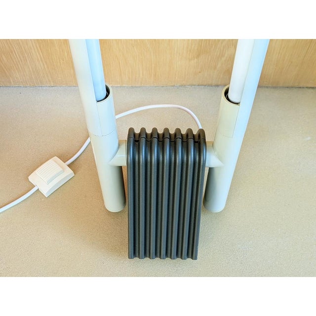 Luci Italia Sistema Flu Adjustable Ceiling or Floor Lamp in Gray Metal and Plastic by Bonetto for Luci, 1980s For Sale - Image 4 of 18