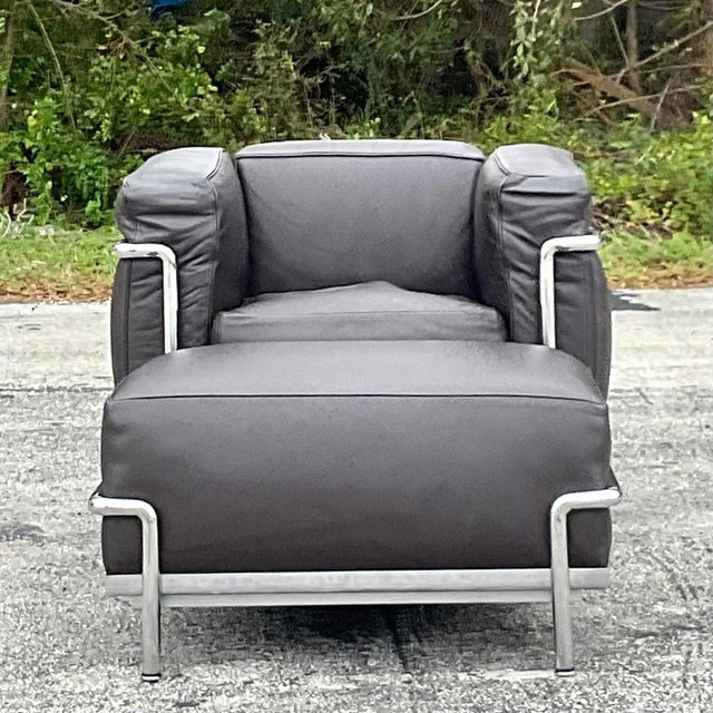 Mid-Century Modern Vintage Italian Contemporary Cassina Lc2 Petite Modele Corbusier Leather Chair and Ottoman For Sale - Image 3 of 10