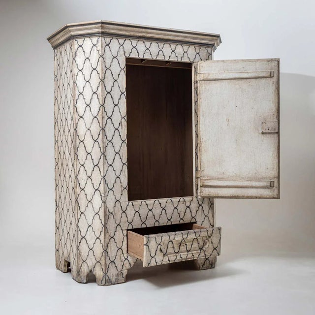 18th Century Painted Cabinet For Sale - Image 4 of 12