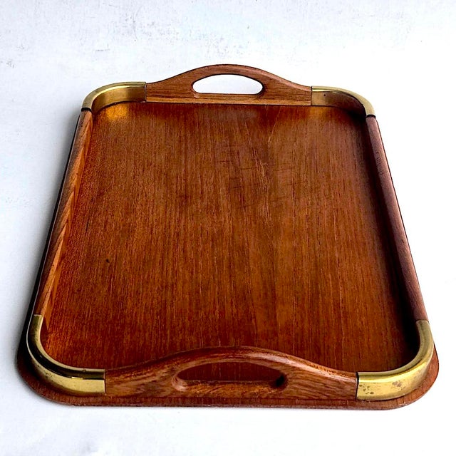 1970s Vintage Mid 20th Century Brass Corner Teak Tray For Sale - Image 5 of 14