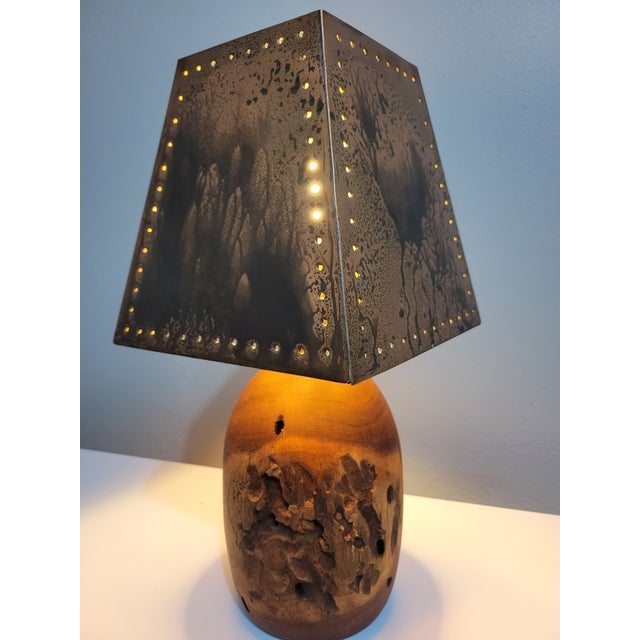 Burnt Umber Vintage 1970s Kohler Sculptural Burl Wood Lamp With Pierced Copper Shade For Sale - Image 8 of 18