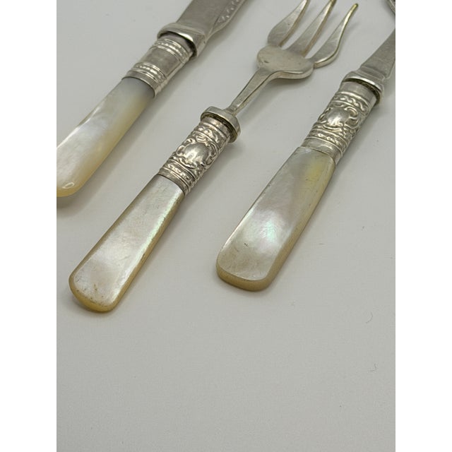Sheffield Antique Sheffield Silverplate Petit Set With Mother-of-Pearl Handles (Set of 3) For Sale - Image 4 of 6