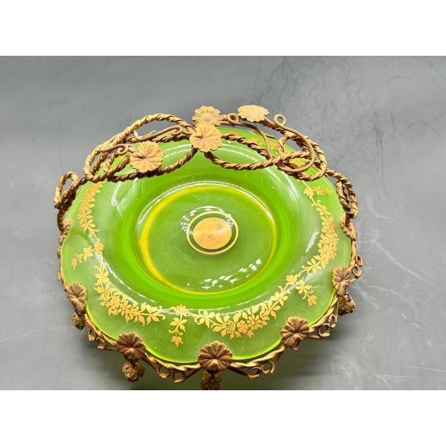 Chartreuse 19th Century French Ouraline Centerpiece with Gilt Bronze Decoration For Sale - Image 8 of 13