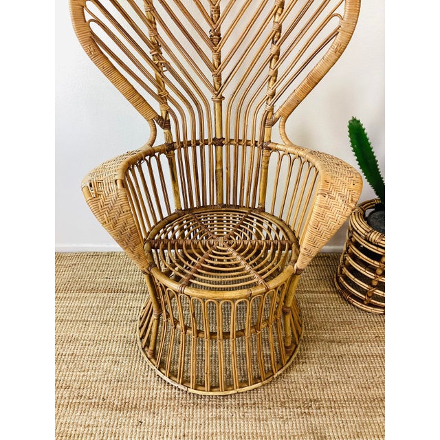 1960s Vintage 1960s Rattan Peacock Chair Italian Modern Gio Ponti Style For Sale - Image 5 of 12