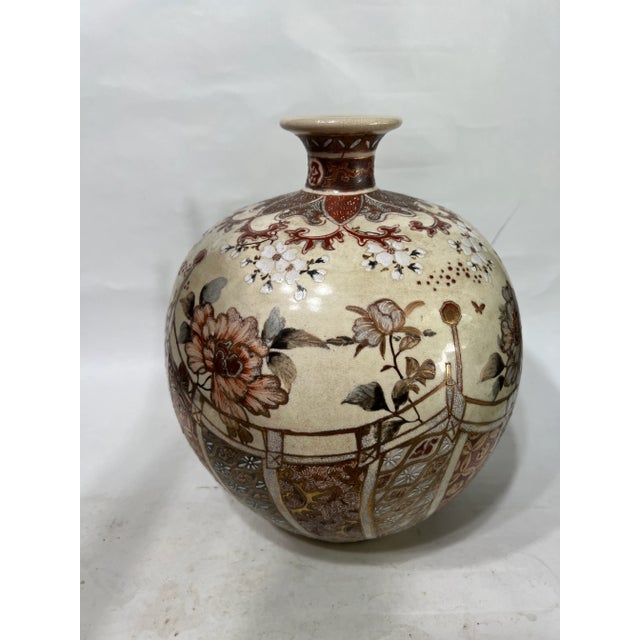 Antique Early 20th Century Satsuma Vase Signed Kinkozan For Sale In Washington DC - Image 6 of 11