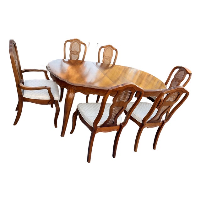 Late 20th Century Attributed to Bassett Chalons Collection Sequoia Cherry Dining Set With Cane-Back Chairs, Extension Leaf & Custom Table Pads For Sale
