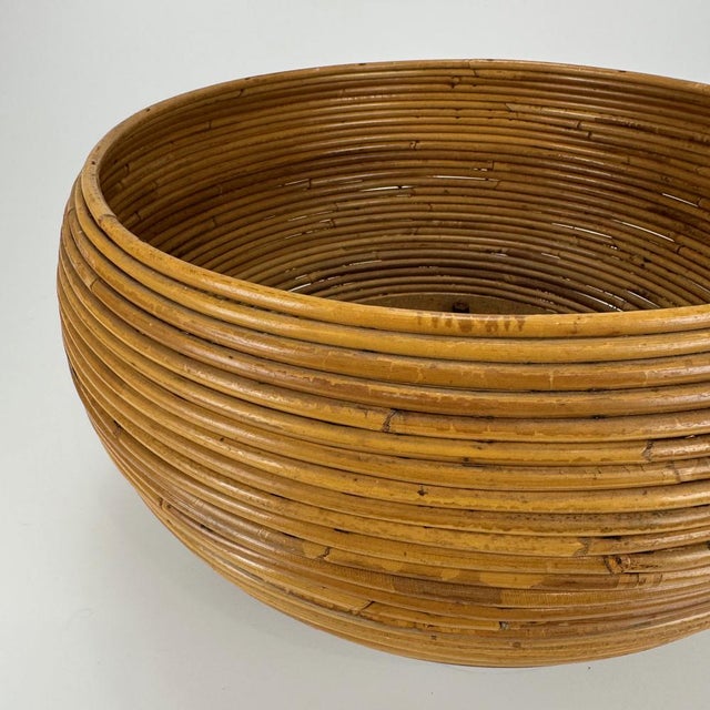 Vivai del Sud Mid-Century Round Rattan Basket Planter in the style of Vivai del Sud, Italy, 1960s For Sale - Image 4 of 7