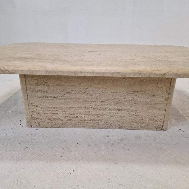 Italian Coffee Table in Travertine, 1980s For Sale - Image 11 of 17