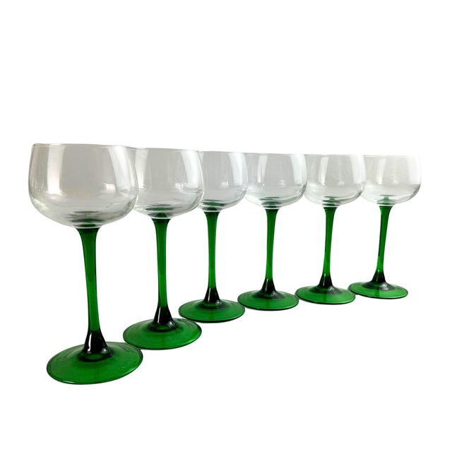 Mid-Century Modern Vintage Luminarc Durand France Emerald Green Stem Small Wine Glasses- Set of 6 For Sale - Image 3 of 7